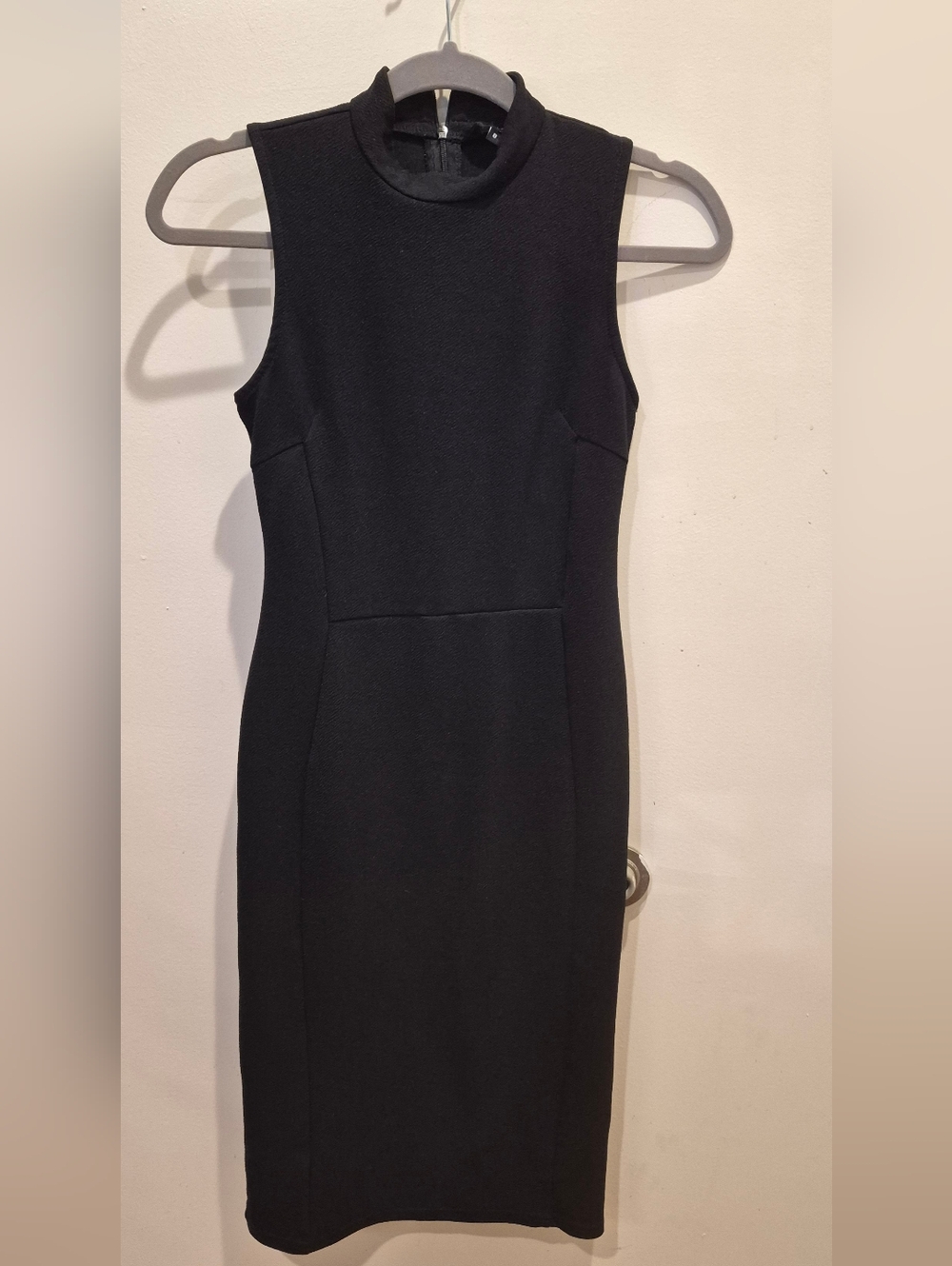 Classic Sleeveless Black Sheath Dress - Timeless Work & Evening Staple
